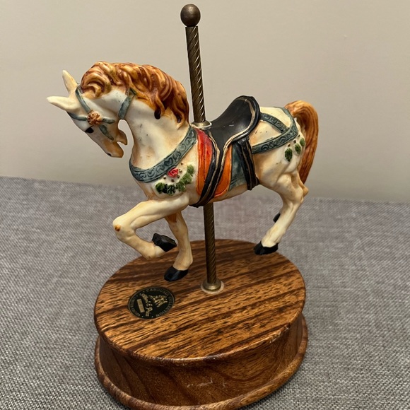 Vintage Rare CArousel Collection Albert E Price Limited edition 1822 - Picture 2 of 6